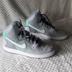 Women's NIKE Son of Force Mid Sz 9